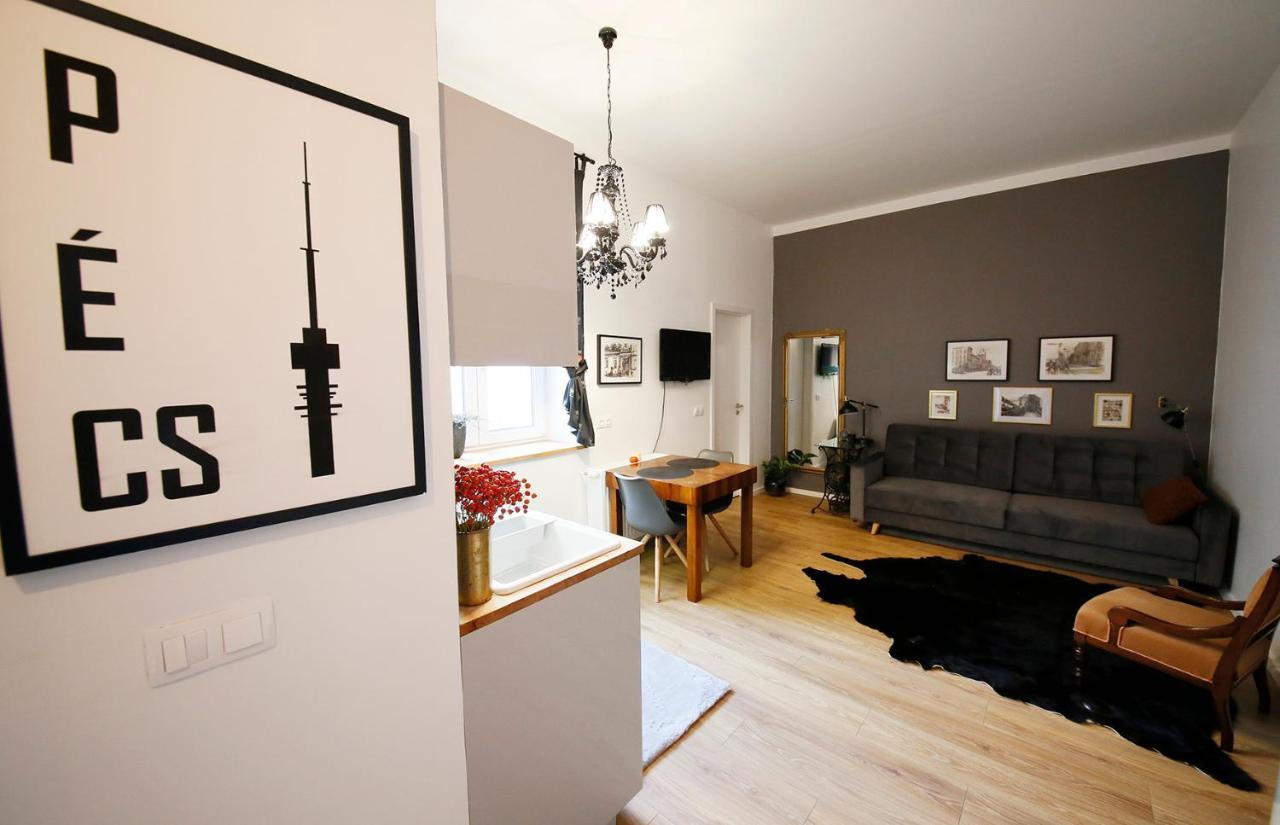 Mini Flat Apartman Печ Екстериор снимка